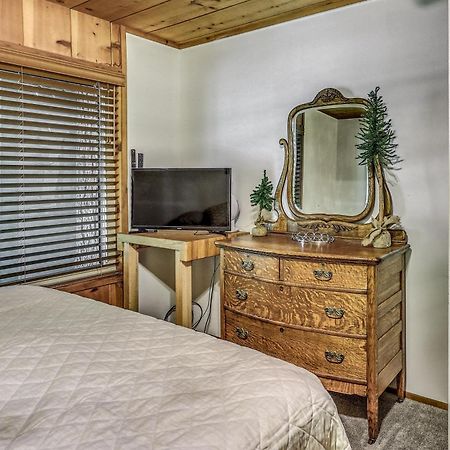 Cozy Bears Hideaway Cabin About 3 Mi To Shaver Lake! Exterior photo