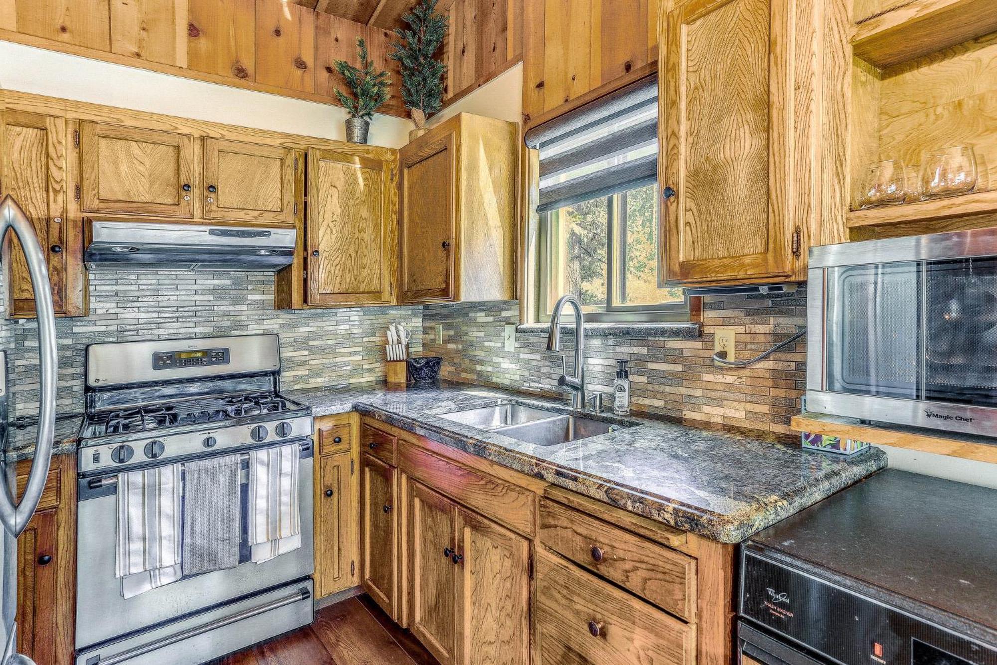 Cozy Bears Hideaway Cabin About 3 Mi To Shaver Lake! Exterior photo